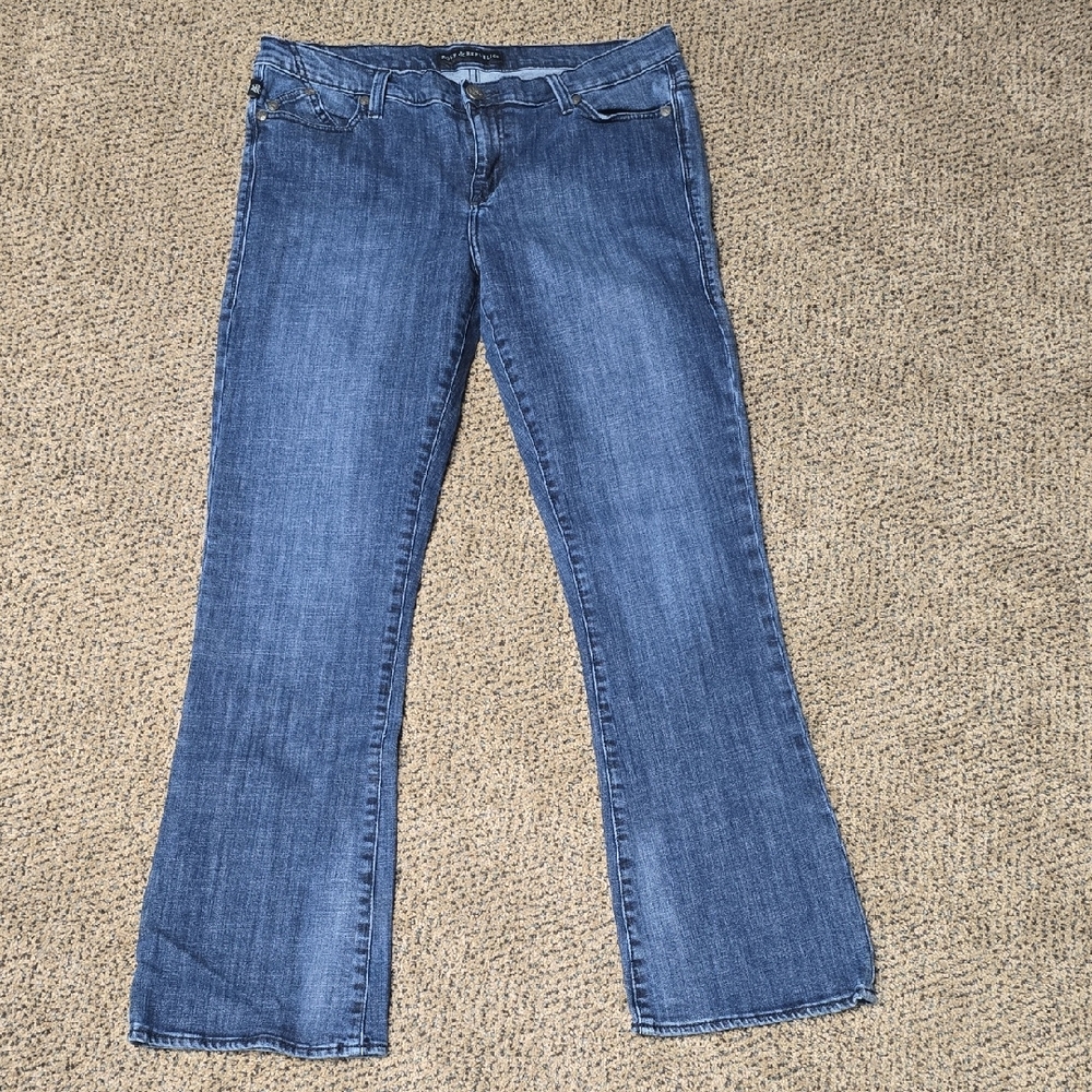 Rock & Republic Women's Jeans.  Size 16.